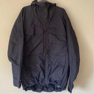 Burton sz L navy living lining jacket hooded, great pre owned condition zip